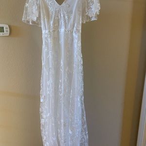 Perfect lace wedding dress